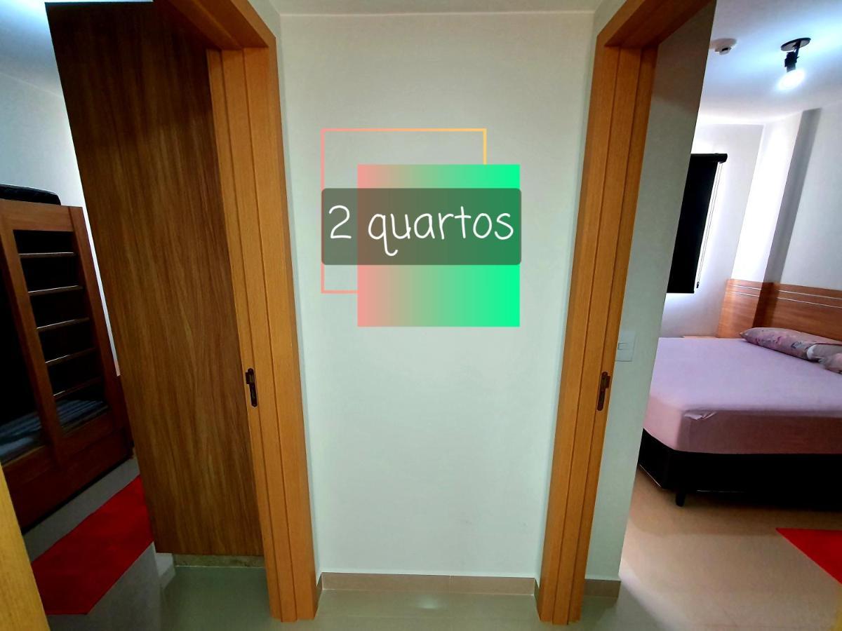 Park Veredas Com Acesso Ao Rio No Fundo Rio Quente